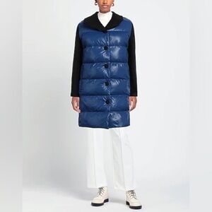 Love Moschino NWT Blue Puffer Coat with Black Sleeves Black Buttons
